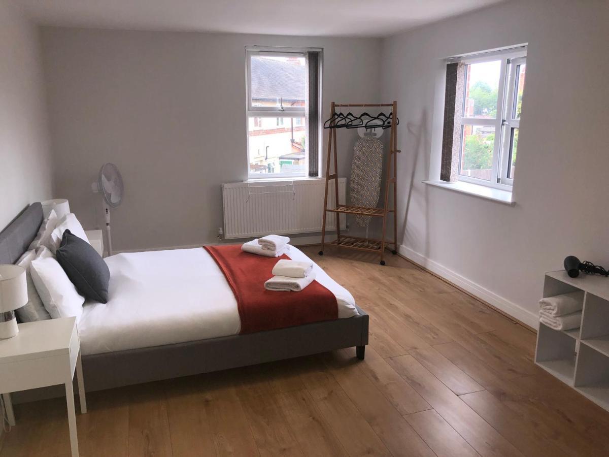 2 Bedroom Large First Floor Apartment With Free Parking ラフバラー エクステリア 写真